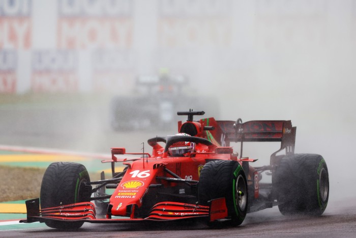 F1: Rádióhibán úszott el a Ferrari dobogója