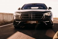 Kívül fenyegető, belül kényeztető a Brabus-féle S-osztály 61