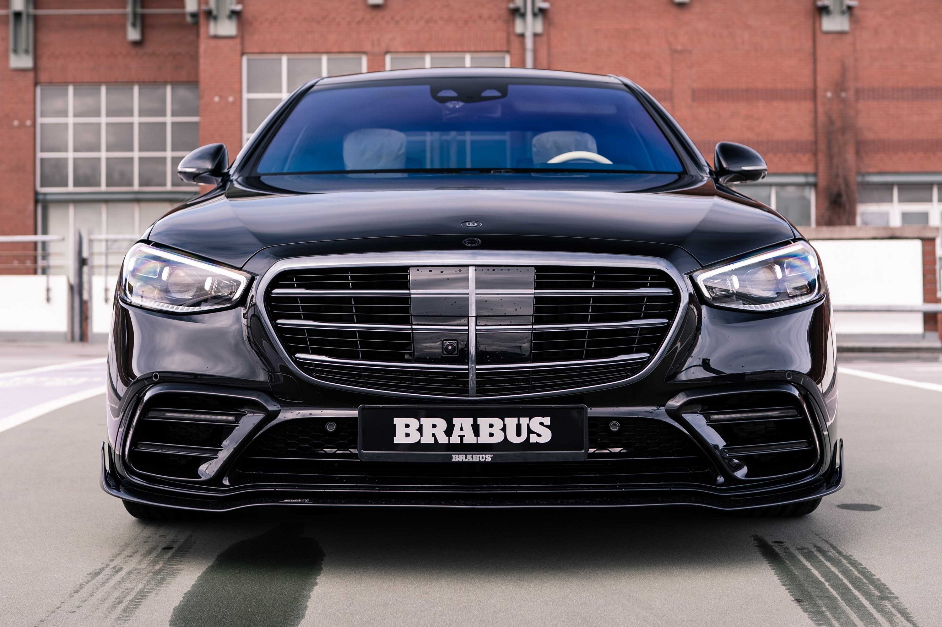 Kívül fenyegető, belül kényeztető a Brabus-féle S-osztály 29