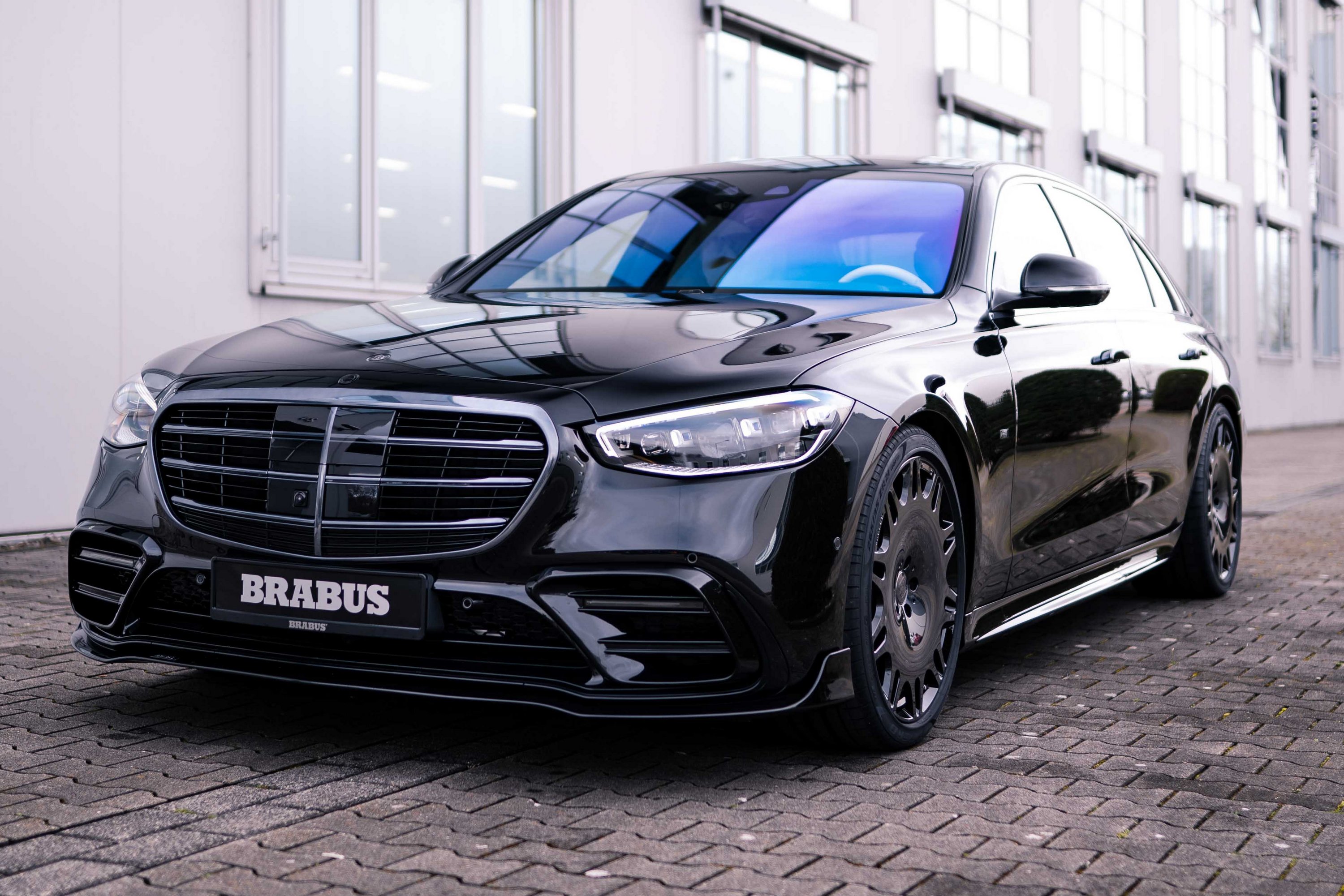 Kívül fenyegető, belül kényeztető a Brabus-féle S-osztály 1