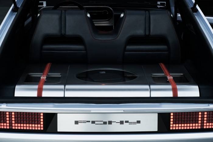 Újraalkotta legelső típusát a Hyundai 8