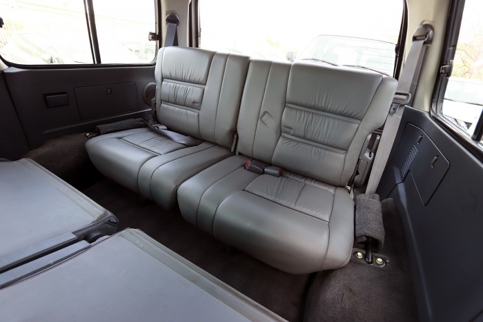 Ez a japán ikerpár téged is tuti feldobna – fapados és fullos Land Cruiser 12 Ez a japán ikerpár téged is tuti feldobna – fapados és fullos Land Cruiser 12