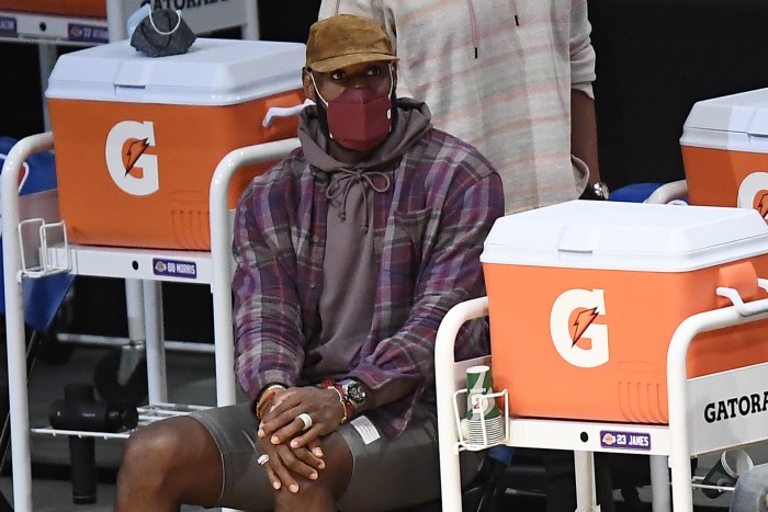 Közel 50 milliós órát viselt a kosaras a meccsen