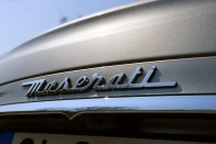 Világvége, vagy szép új világ? Itt az első, hibrid Maserati! 63