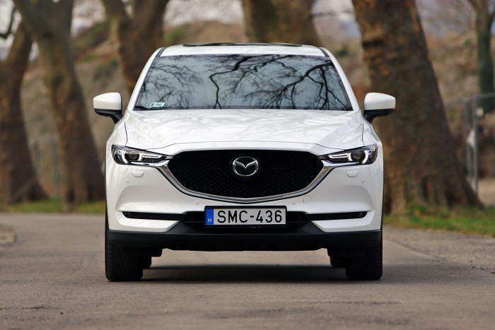 100 év Mazda szabadidő-autói 1 100 év Mazda szabadidő-autói 1