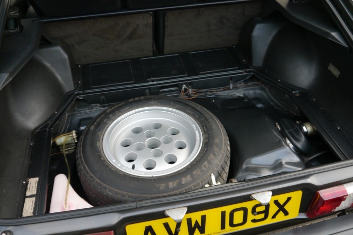 Henry Ford II saját használatú Caprija most eladó 10