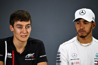 F1: Hamilton komoly üzenetet küldött Russellnek