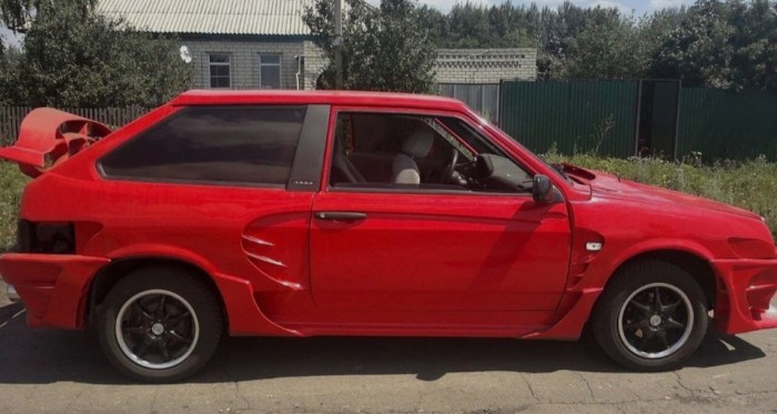 A borzasztó tuning fájdalmasan vicces darabjai Ladától a Volkswagenig 2 A borzasztó tuning fájdalmasan vicces darabjai Ladától a Volkswagenig 2