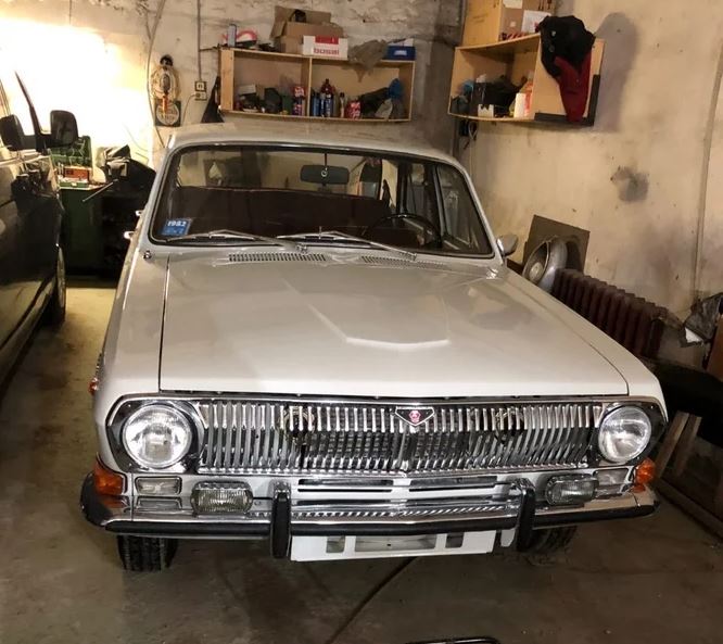 Megér 11 milliót ez a makulátlan, szinte semennyit nem futott Volga? 1