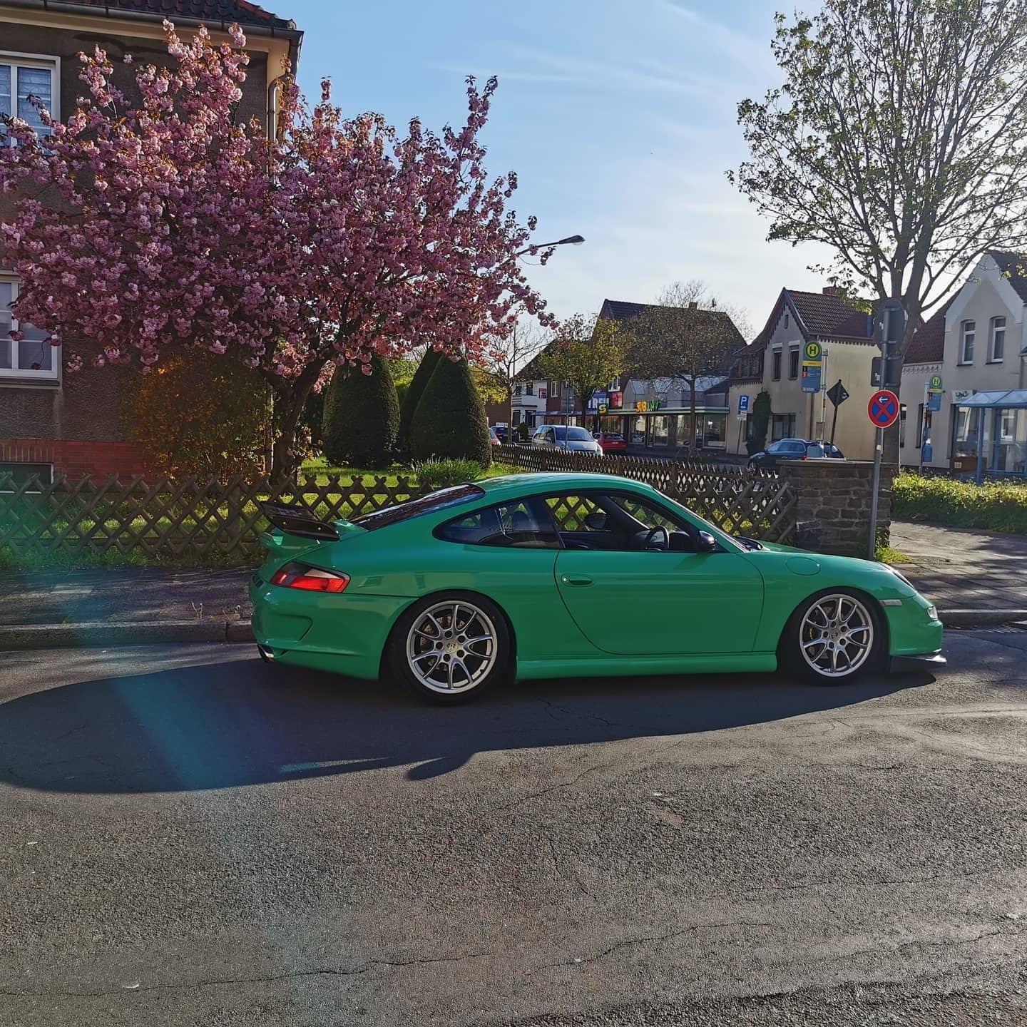 Hős vagy idióta, aki az utcán, flakonos festékkel fényez le egy Porschét? 8