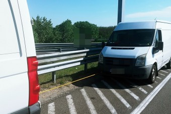 Rendszámcsaló, sóher nepperek buktak le az M5-ösön