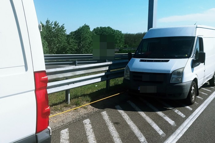 Rendszámcsaló, sóher nepperek buktak le az M5-ösön