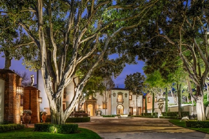 Nem kellett senkinek, olcsóbban árulják Stallone luxusvilláját