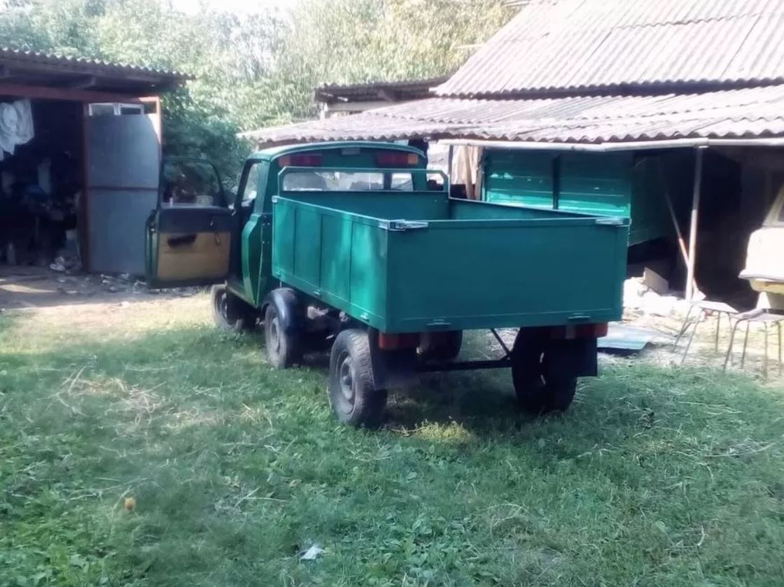 Itt egy Moszkvics, amely meggörbíti a teret 4 | Vezess Itt egy Moszkvics, amely meggörbíti a teret 4