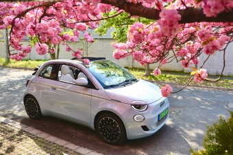 Cukorfalat újratöltve – Fiat 500e