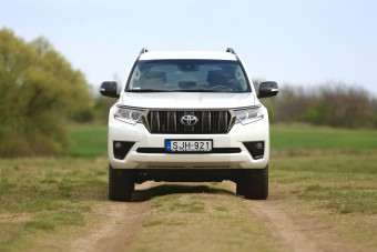 Utazás a világ körül? Ezzel simán! - Toyota Land Cruiser