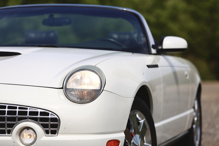 Formájával azonnal hódít – Ford Thunderbird, 2002 1 Formájával azonnal hódít – Ford Thunderbird, 2002 1