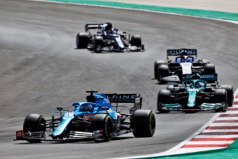 F1: Dühből vezetett Alonso