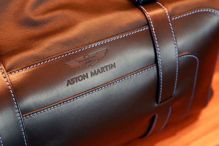 Hogyan és milyen Aston Martint vásárolnak a magyar milliárdosok? 12