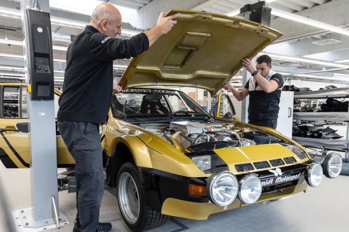 40 éves versenyautójával verethetett Walter Röhrl 6