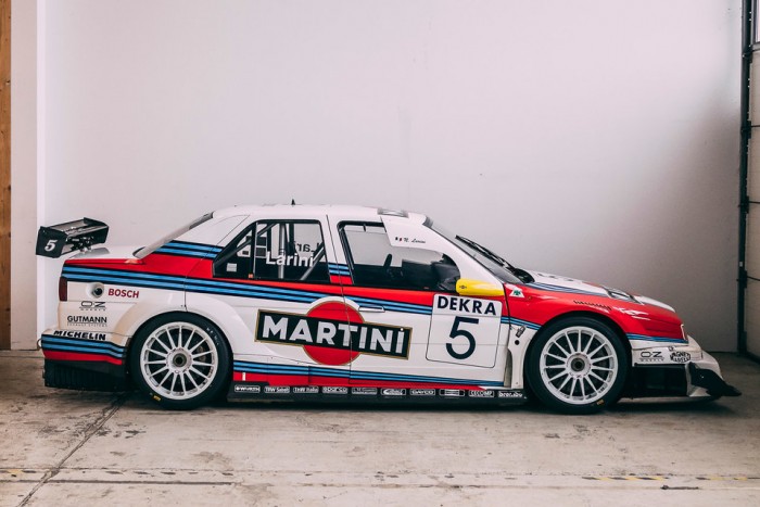 Az elmúlt 30 évből ez az Alfa Romeo kellene a legjobban 2