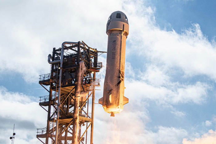 Bárki vehet már jegyet az űrbe, kérdés, mikor indulnak a járatok