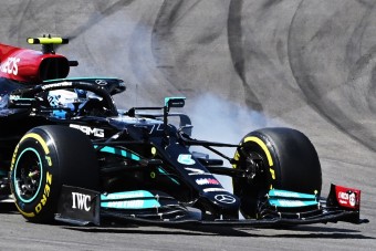 F1: Tényleg kirúgja Bottast a Mercedes?