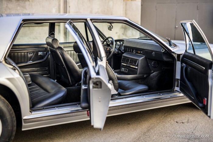 Svájcról sem az autógyártás ugrik be, pedig a Monteverdi ott készült 7