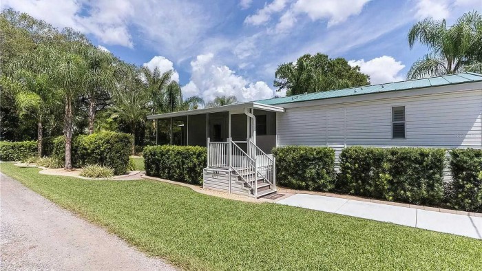 Ilyen házat vesz, akinek autói jelentik a családot 2