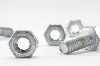 Filléres alkatrészeket spóroltak ki egy luxusautóból