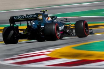 F1: Megromlott a levegő Vettel csapatánál