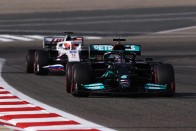 F1: Hamilton nem viselkedhet így a Mercedesszel 1