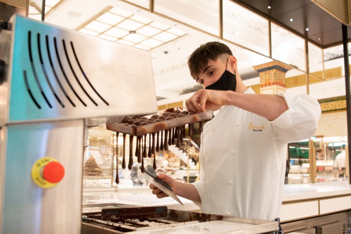 Bődületesen sokat költöttek a csokiimádók mennyországára 5
