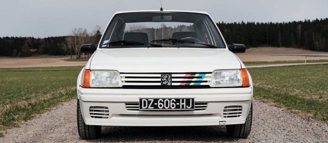 Tiszta vezetési élmény a 205 Rallye