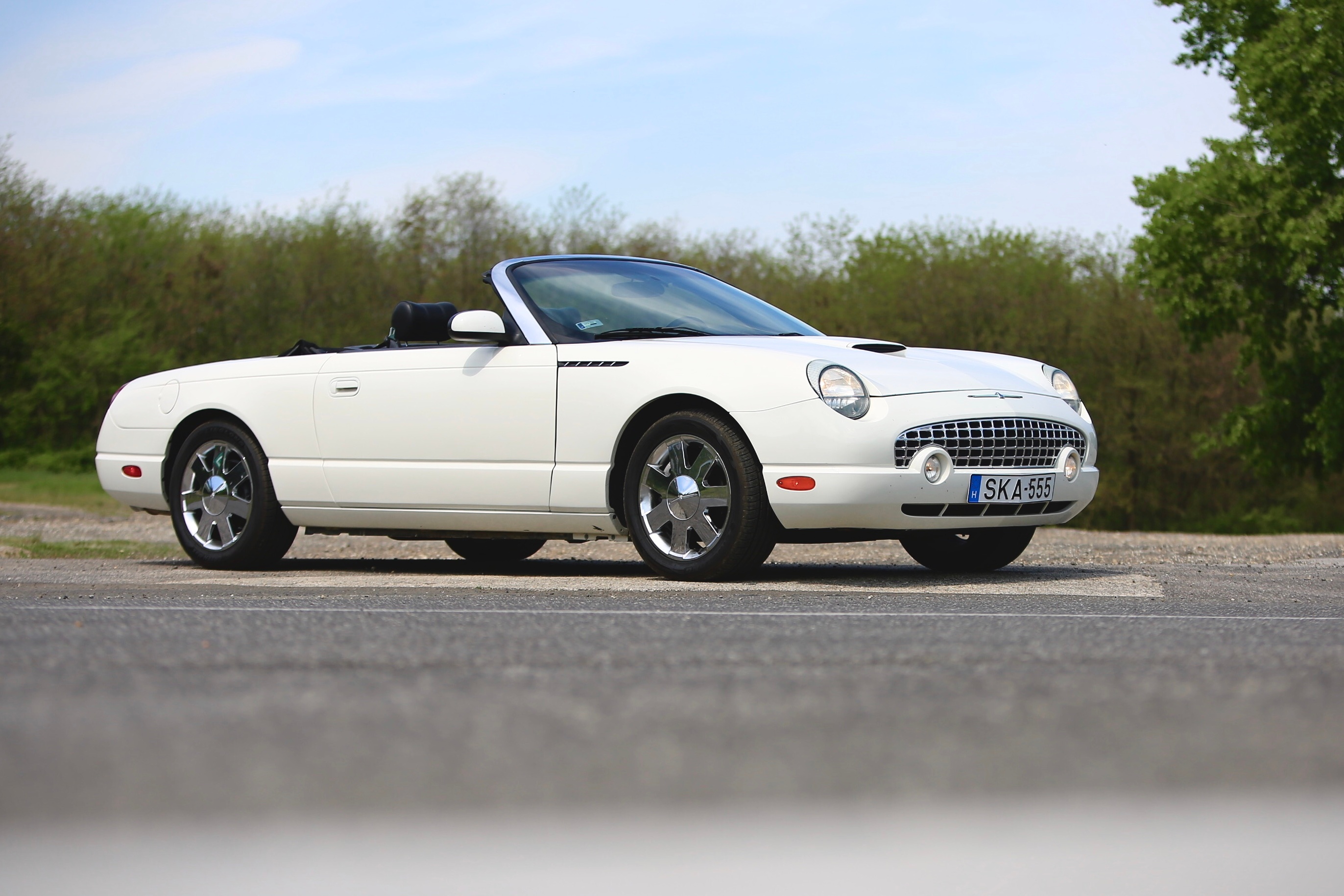 Formájával azonnal hódít – Ford Thunderbird, 2002 37