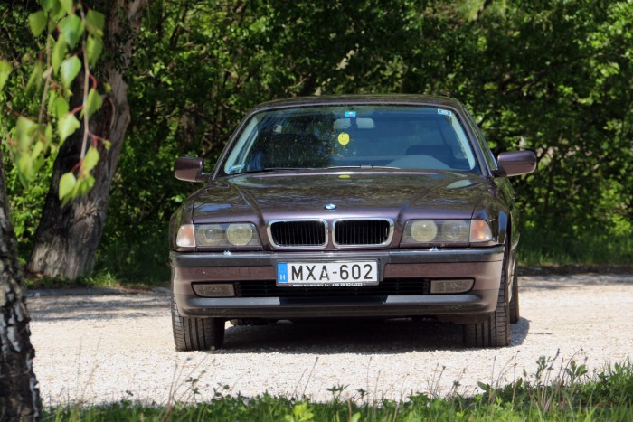 Bontó elől menekült meg ez az álomautó Győrben 92 Bontó elől menekült meg ez az álomautó Győrben 92