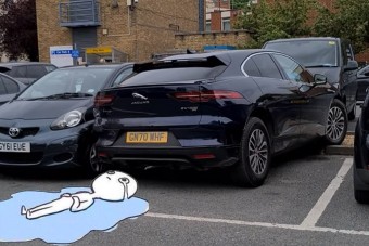 Az év eddigi legcsúnyább parkolási bakiját mutatta be egy józan férfi