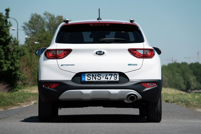 Apró városi szabadidő-autó, trükkös váltóval – Kia Stonic 14