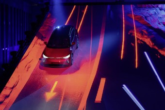 Közeleg a benzines és dízelautók kitiltása?