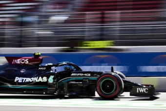 F1: Eladják a Mercedest