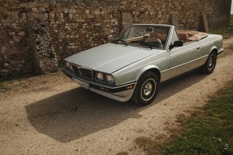 Már csak nézni is jó ezt a Maseratit, de meg is hajtanánk!