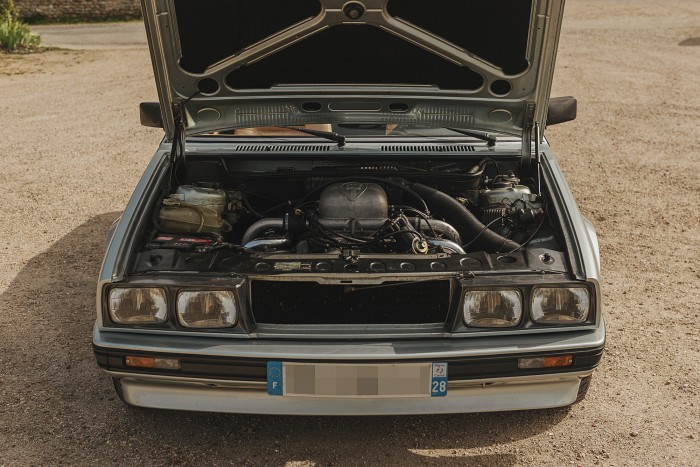 Már csak nézni is jó ezt a Maseratit, de meg is hajtanánk! 10