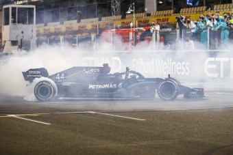F1: Kevesebbe került a Mercedes bajnoki címe