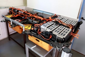 Magyar ötlet adhat új életet az elhasználódott villanyautó-akkuknak