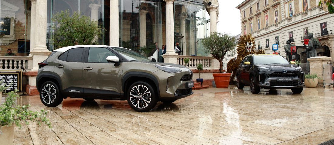 Slágergyanús városi apróság a Toyotától – Yaris Cross