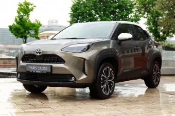 Slágergyanús városi apróság a Toyotától – Yaris Cross