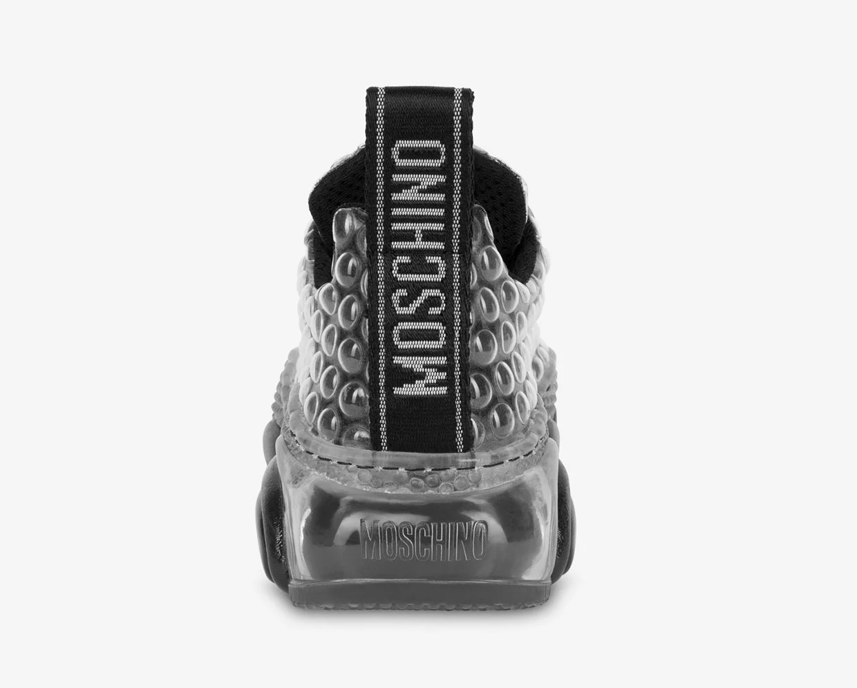 Buborékfólia ihlette ezt a cipőt 2