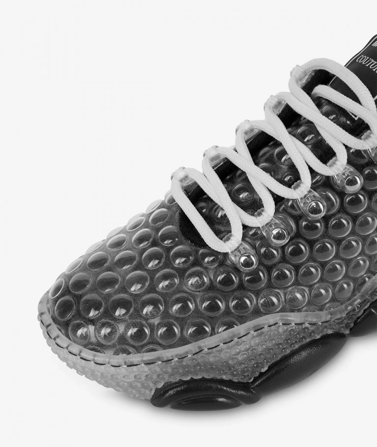 Buborékfólia ihlette ezt a cipőt 1