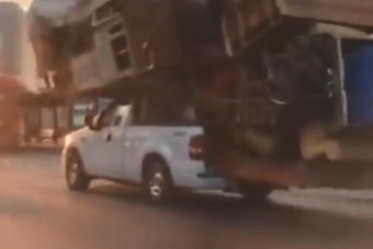 Ez a szállítmány jó közelről röhög a fizikai törvényeink képébe