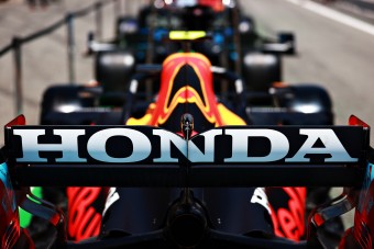 F1: Fordulat, mégis szabálytalan lehet a Red Bull
